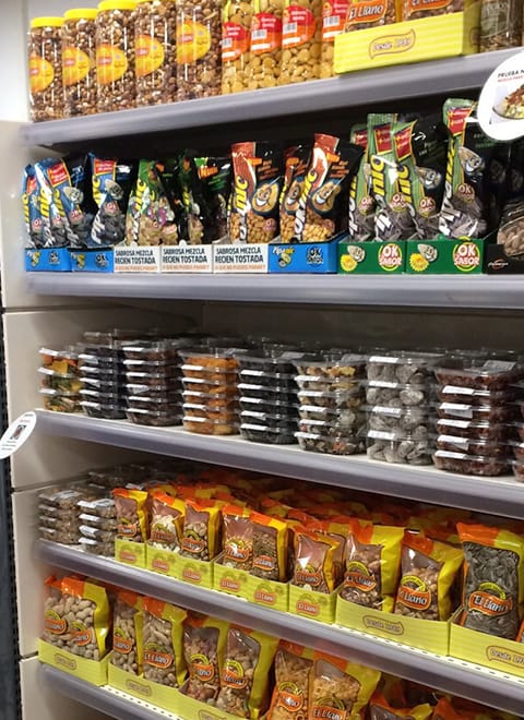 exposicion-supermercado-frutos-secos-el-llano Exposición en supermercado de frutos secos El Llano